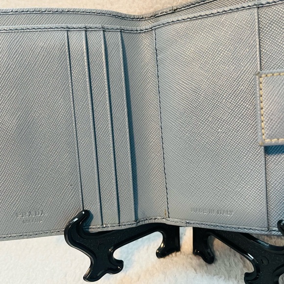Prada Saffiano Periwinkle Bifold Wallet - Picture 12 of 16